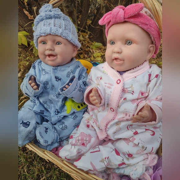 Baby dolls with basket and wardrobe. - Picture 7 of 11